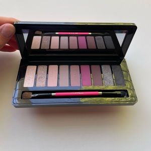 MAC Holiday Collection Eyeshadow Palette